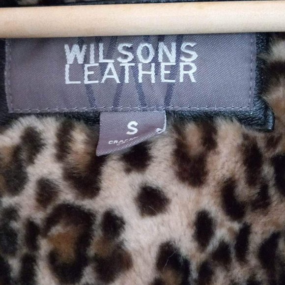 Wilsons Leather Black Jacket with Leopard Print Collar - Picture 5 of 8